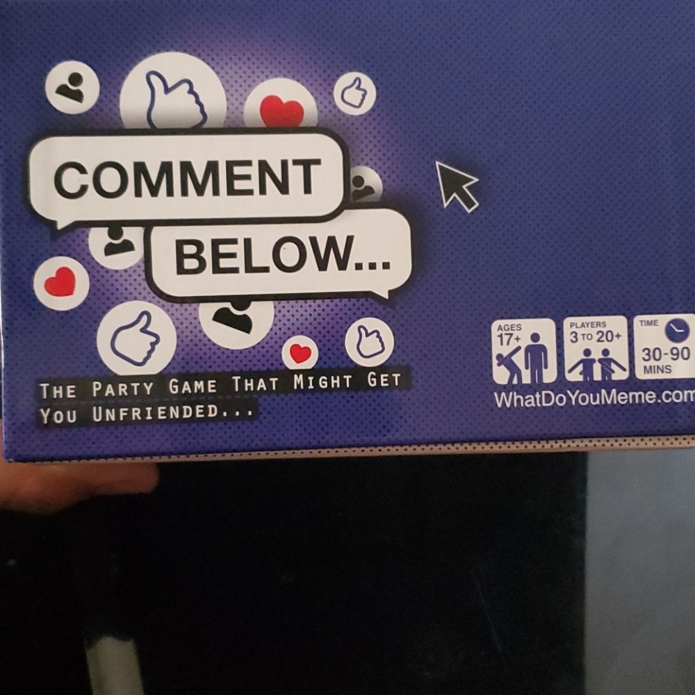 Commen Below Party Game - Picture 2 of 7